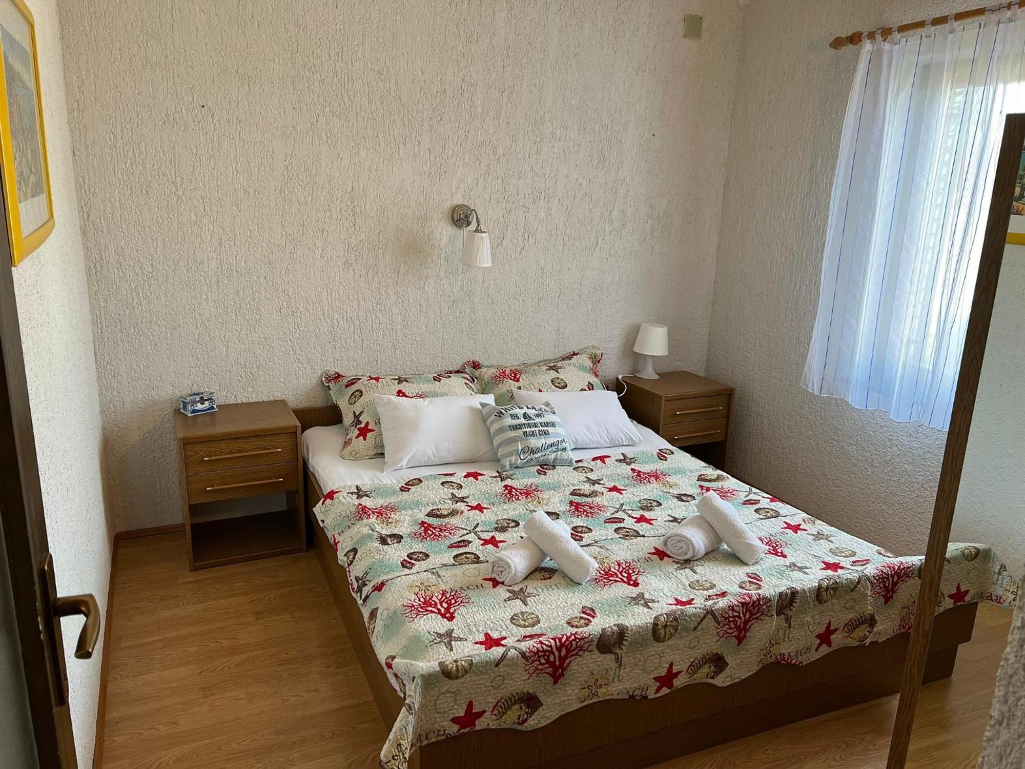 Apartments Dora&Tonka Krk Porat  Exterior foto