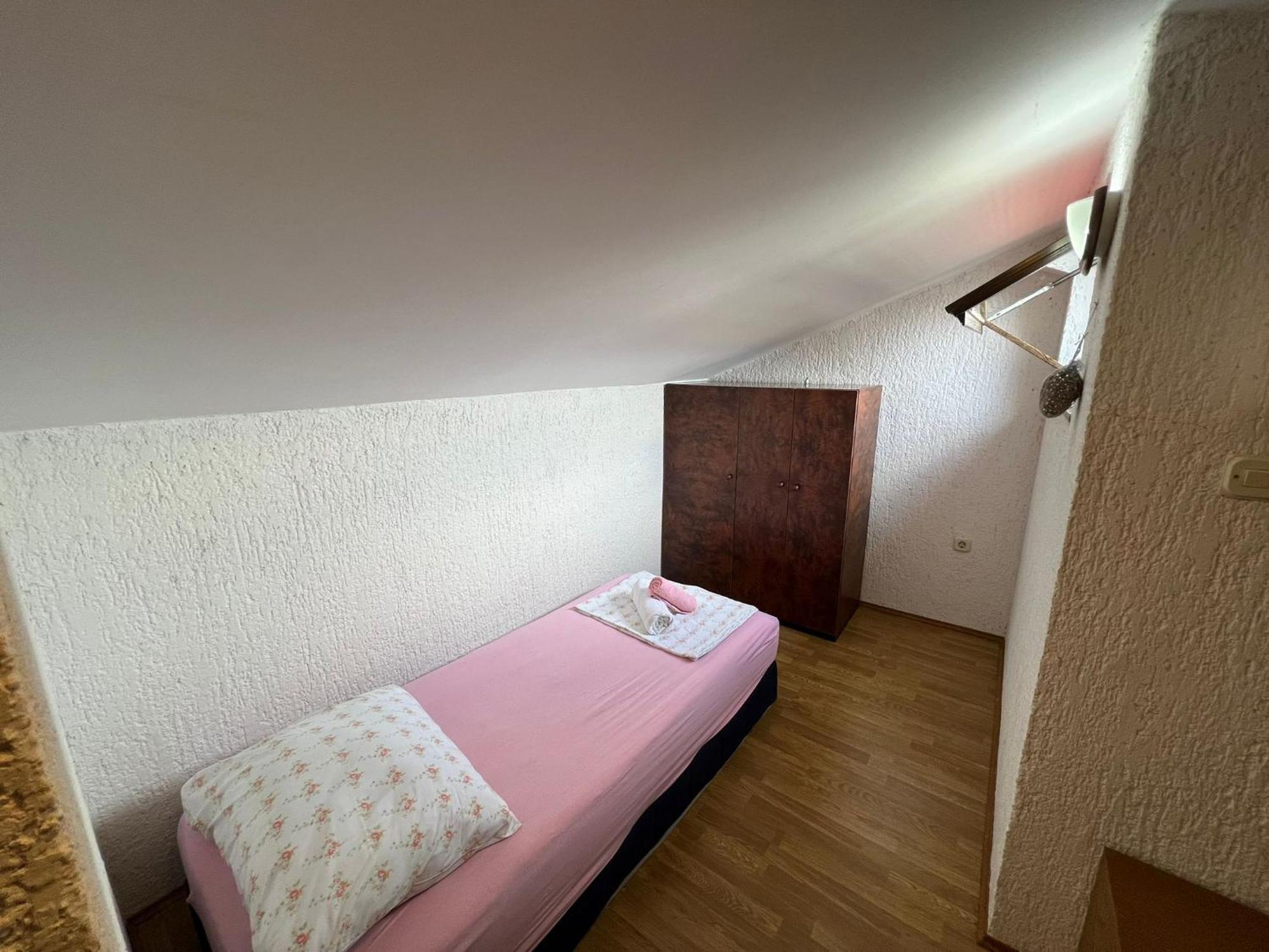 Apartments Dora&Tonka Krk Porat  Exterior foto