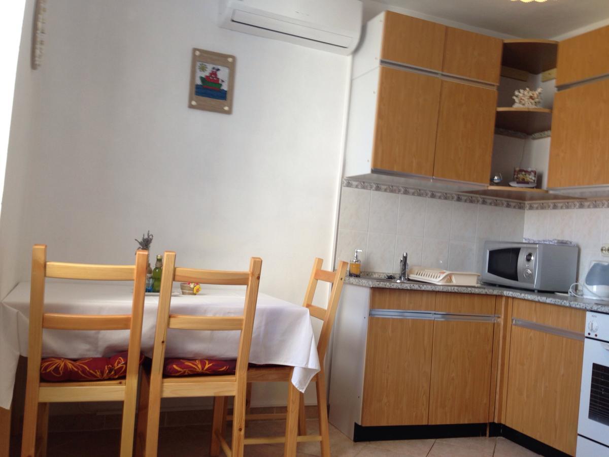 Apartments Dora&Tonka Krk Porat  Exterior foto
